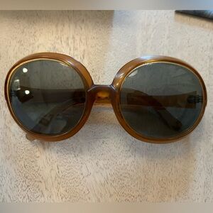 Vintage round sunglasses